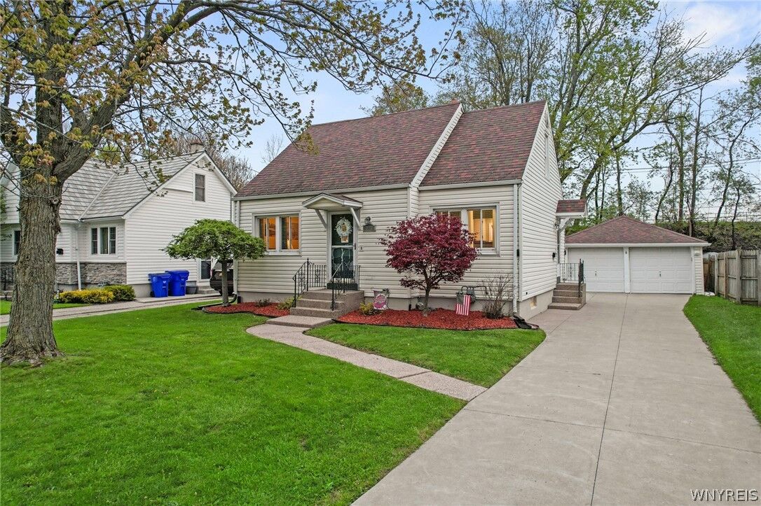 Property Photo:  223 Kirkwood Drive  NY 14224 