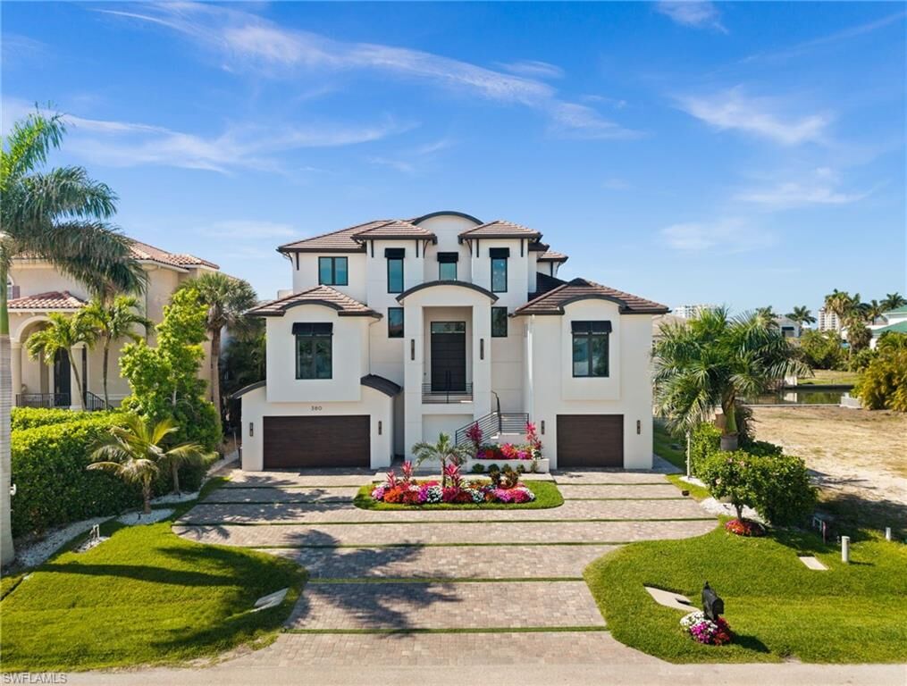 Property Photo: 380 Trade Winds Ave FL 34108
