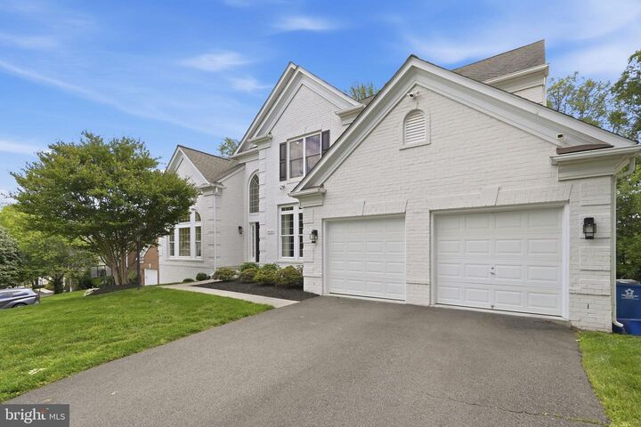 Property Photo:  4929 Sammy Joe Drive  VA 22030 