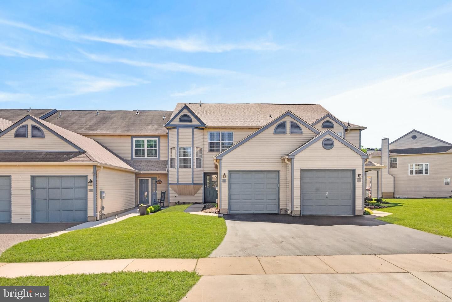 Property Photo:  16 Goldenrod Court  NJ 08690 