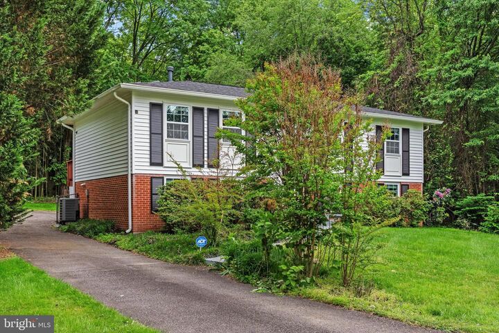 Property Photo:  318 Lawyers Road NW  VA 22180 