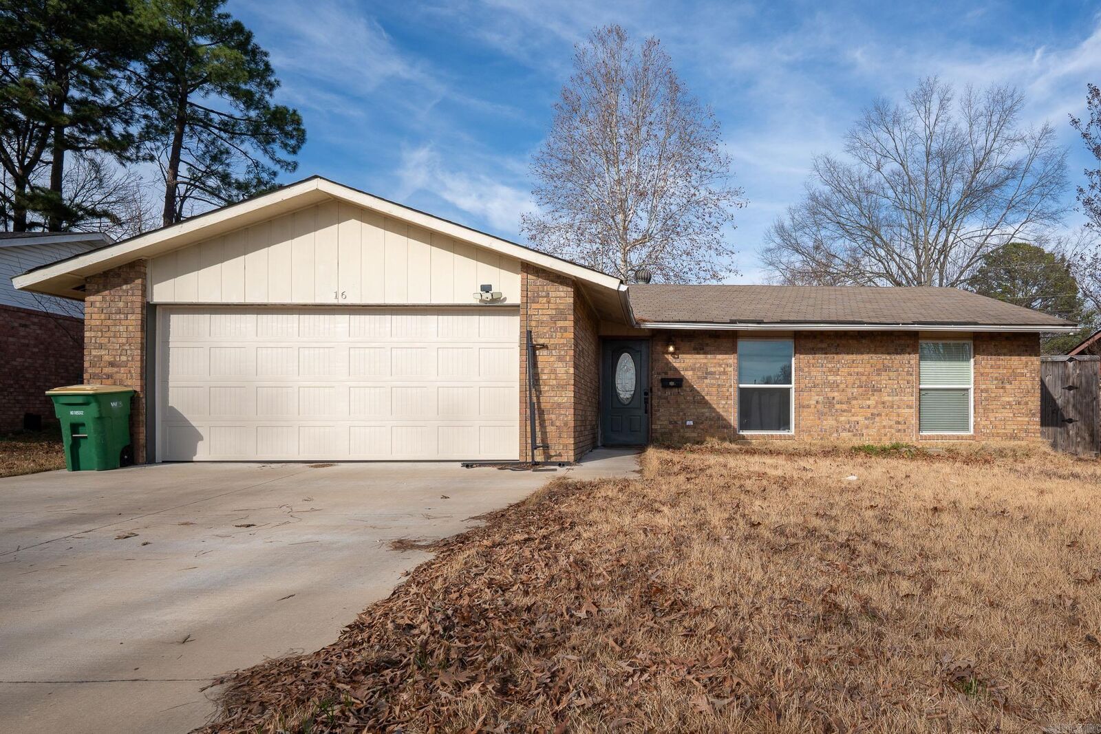 Property Photo:  16 Glenbrook Place  AR 72120 
