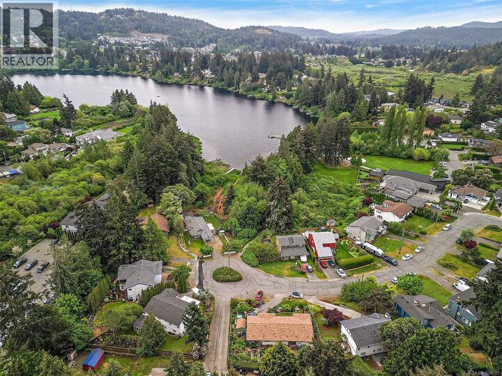 Property Photo: 3042 Shoreview Drive BC V9B 4K6