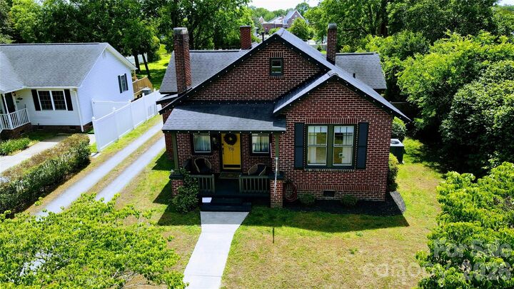 Property Photo:  116 Marion Street  SC 29710 