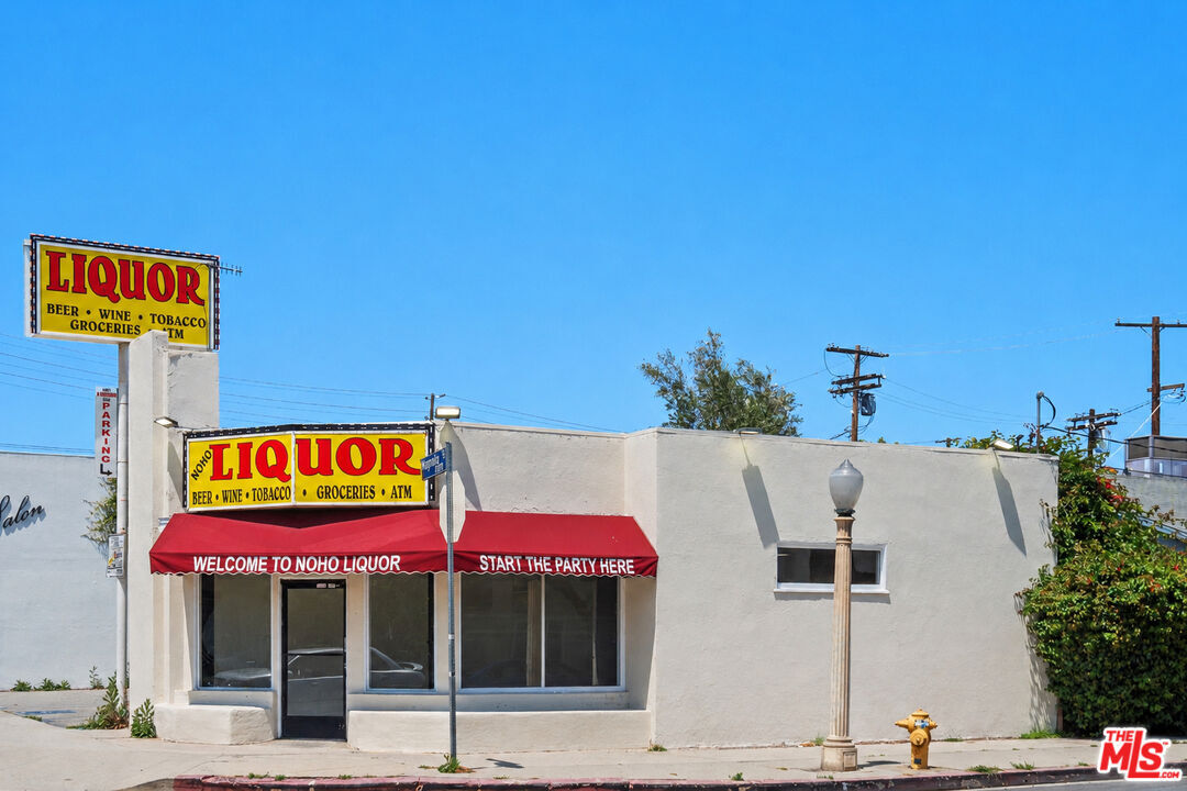 Property Photo:  12035 Magnolia Blvd  CA 91607 
