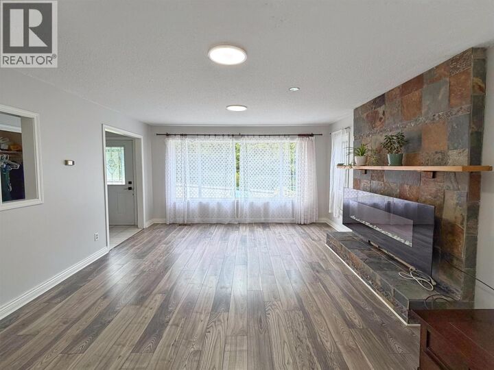 Property Photo:  718 11th Avenue  BC V8J 2W5 
