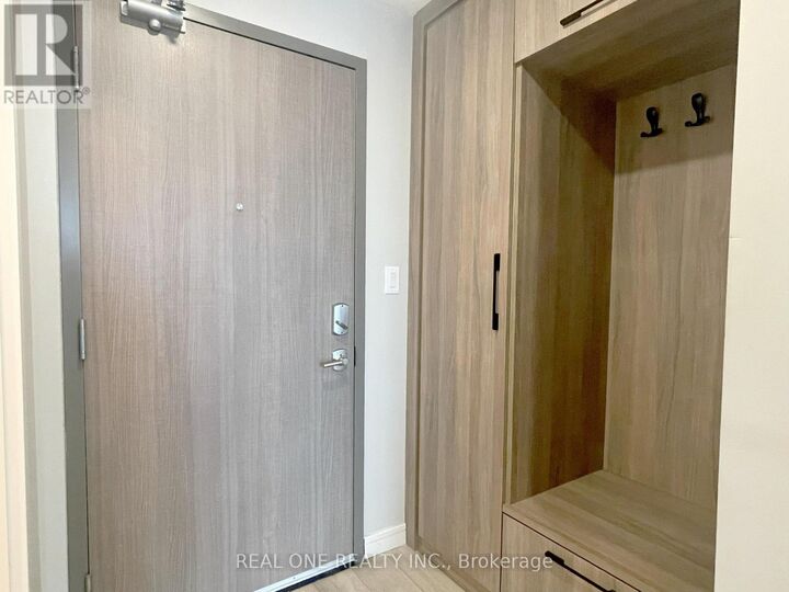 Property Photo:  20 George Street 2504  ON L8P 0C4 