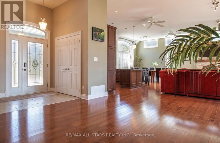 Property Photo:  253 Stephenson Point Road  ON L9L 1B4 