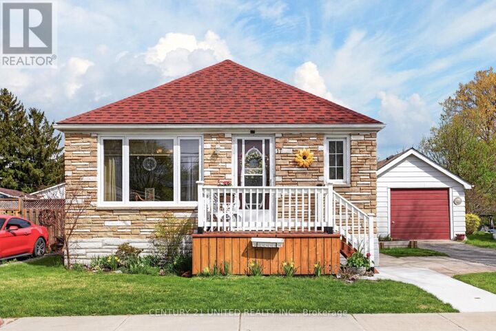 Property Photo:  17 Margaret Street North  ON K0L 1L0 