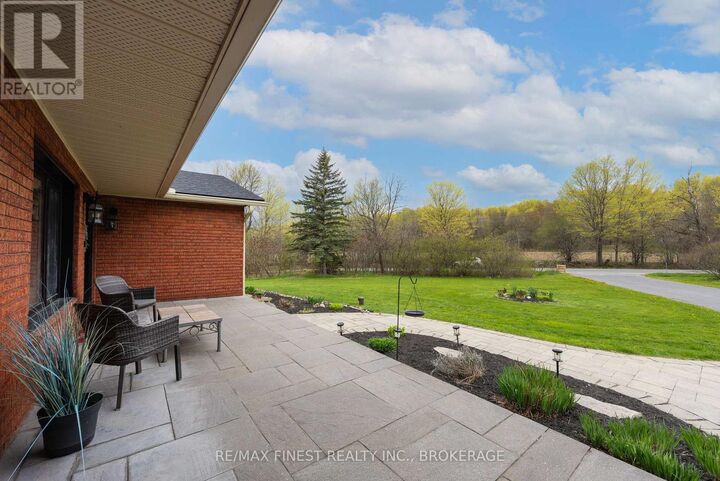 Property Photo:  3010 Lakefield Drive  ON K0H 1X0 