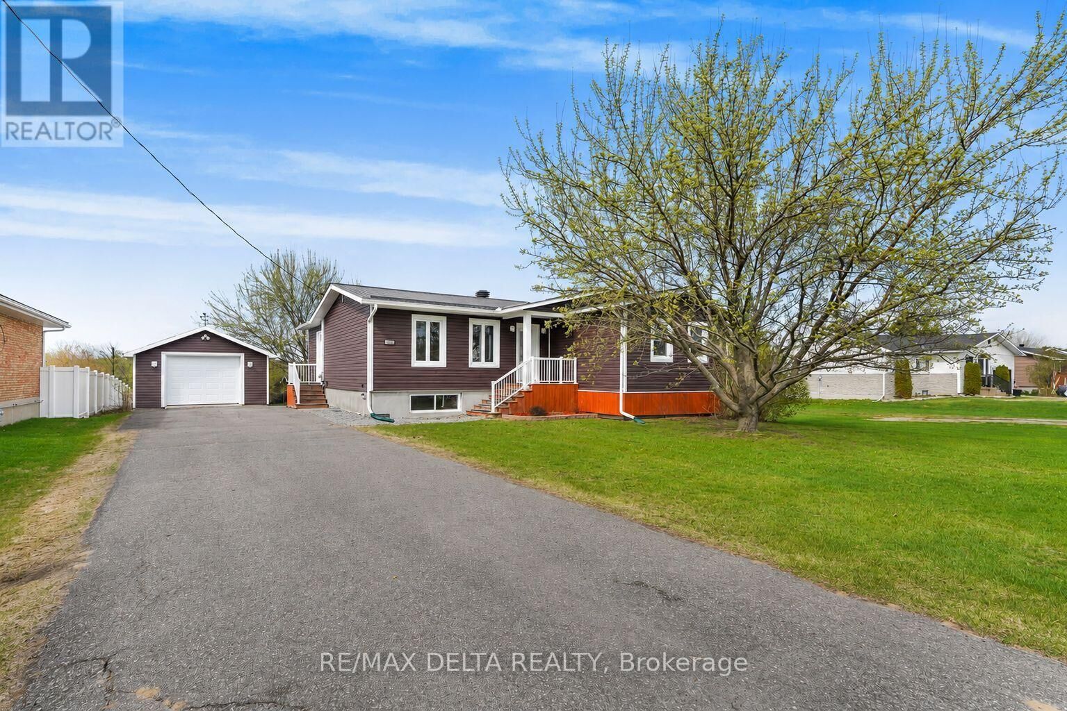 Property Photo:  146 Jessop'S Falls Road  ON K0B 1L0 