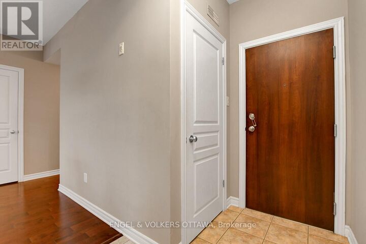 Property Photo:  188 Hornchurch Lane  ON K2J 2T3 