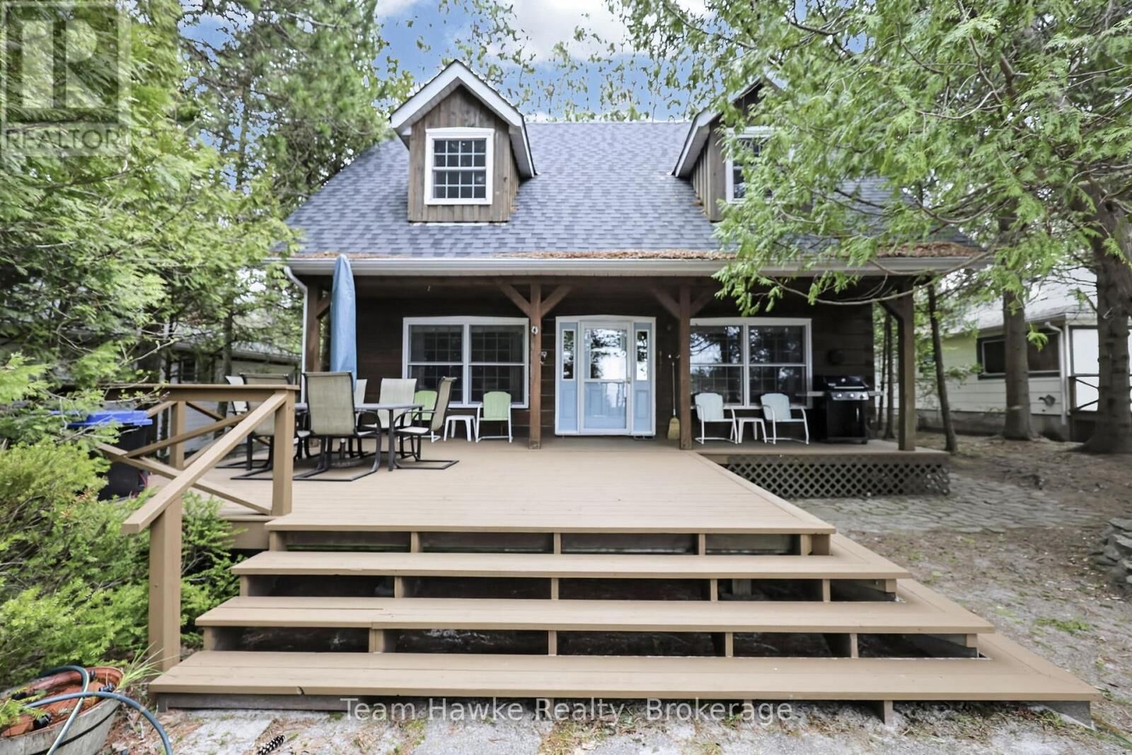 Property Photo:  698 Tiny Beaches Road South  ON L0L 2T0 