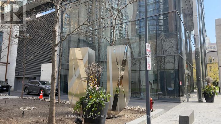 Property Photo:  1080 Bay Street 3010  ON M5S 0A5 