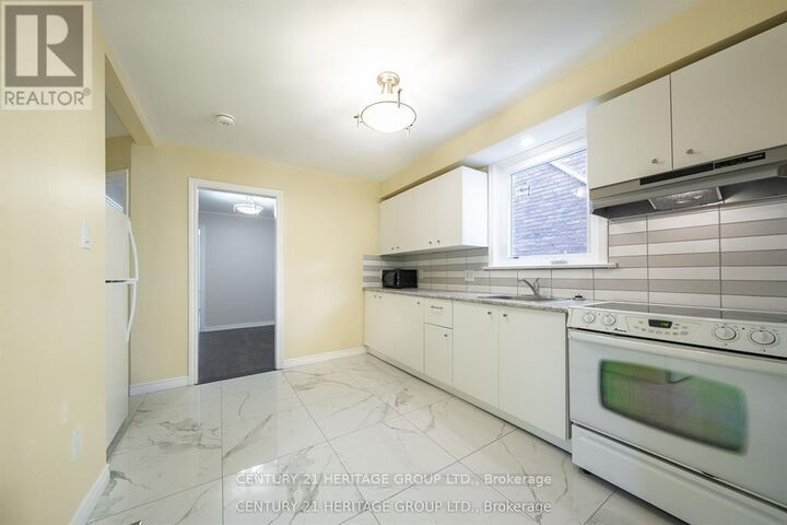 Property Photo:  215 Keele Street  ON M6P 2K1 