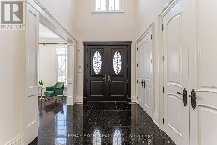 Property Photo:  19 Addison Street  ON L4C 9N1 