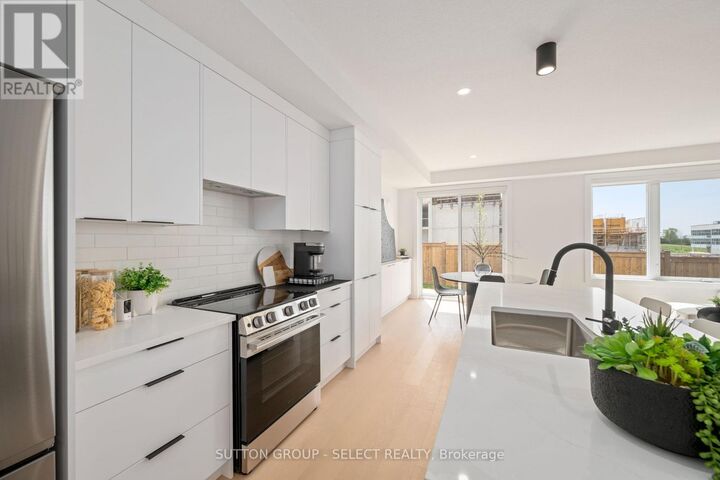 Property Photo: 1175 Riverbend Road 76 ON N6K 0L2
