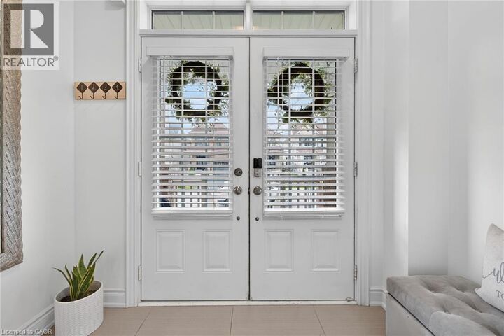 Property Photo:  43 Cromarty Avenue  ON N3W 0B6 