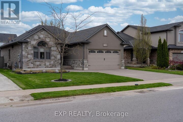 Property Photo:  8736 Angie Drive  ON L2H 0H9 