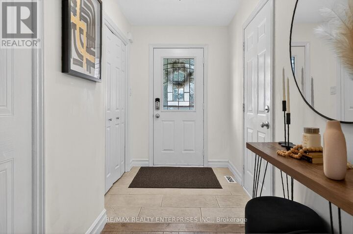 Property Photo:  2920 Headon Forest 19  ON L7M 4H1 