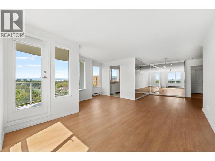 Property Photo:  7680 Granville Avenue 1100  BC V6Y 4B9 