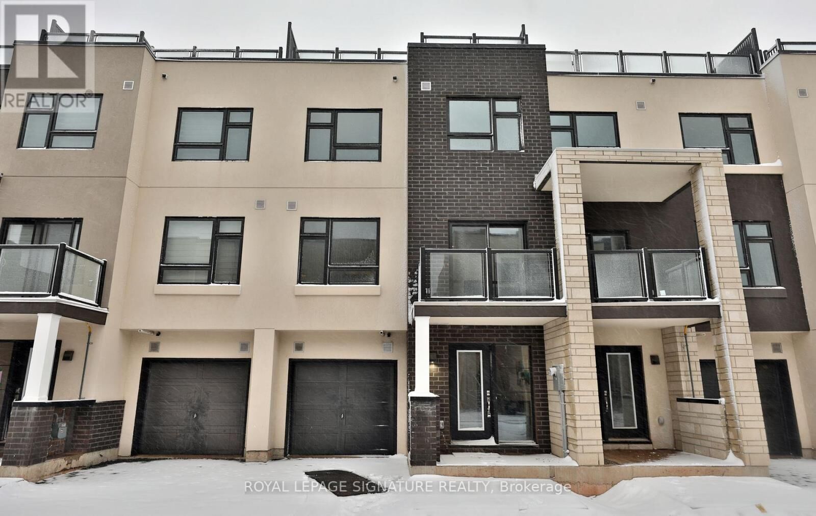 Property Photo:  1121 Cooke Boulevard 3  ON L7T 0C4 