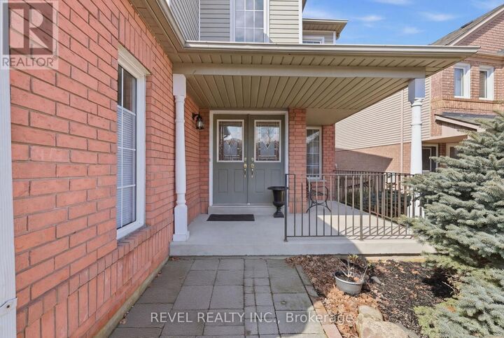 Property Photo:  116 Hibbard Drive  ON L1Z 1J8 