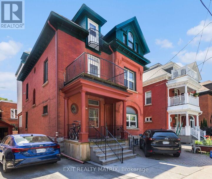 Property Photo:  14 Somerset Street West  ON K2P 0H4 