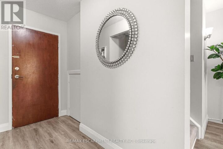 Property Photo:  1066 Falgarwood Drive 154  ON L6H 2P3 