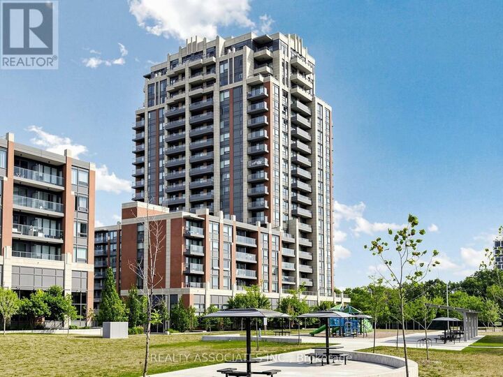 Property Photo:  18 Uptown Drive 721  ON L3R 5M5 