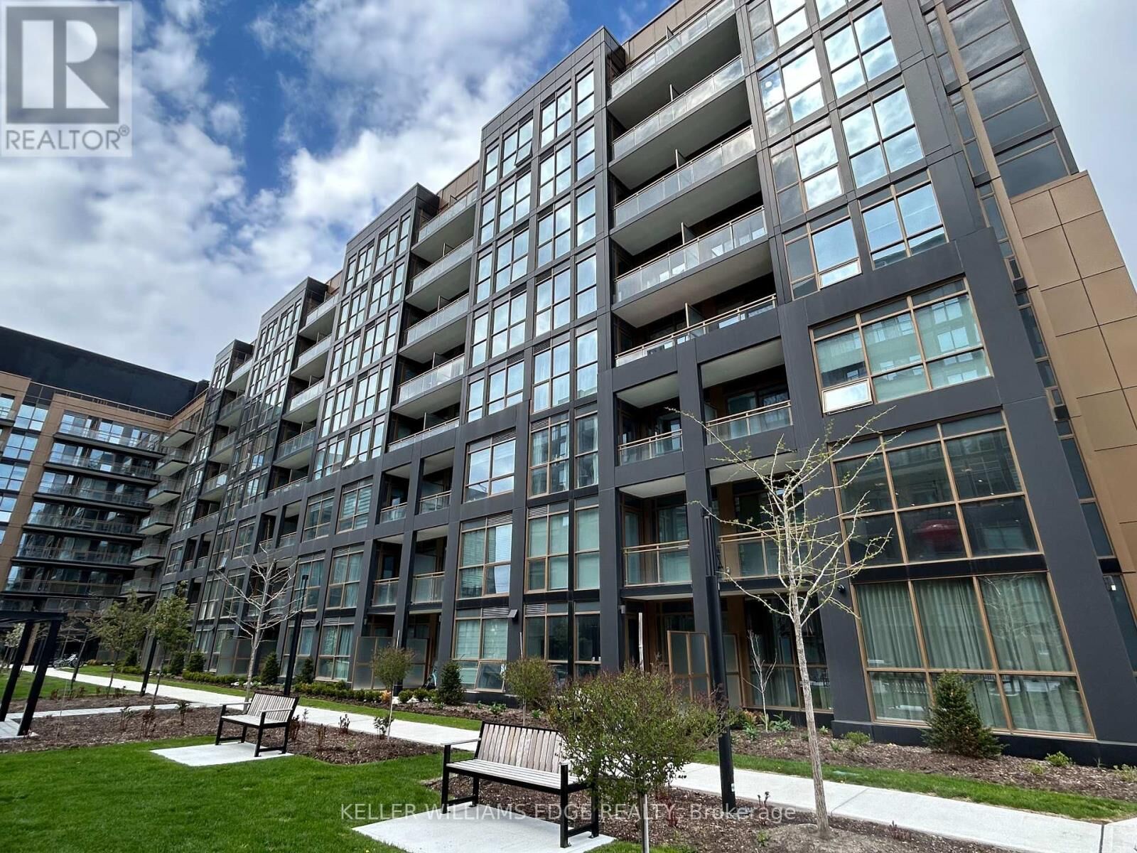 Property Photo:  2343 Khalsa Gate 836  ON L6M 5R6 