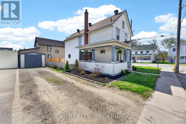 Property Photo:  52 Daniel Street  ON K6V 4Z5 