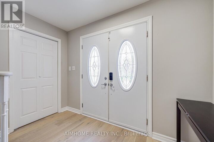 Property Photo:  163 Chipwood Crescent  ON M2J 3X6 