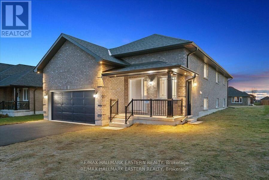 Property Photo:  11 Oliver Lane  ON K0L 2V0 
