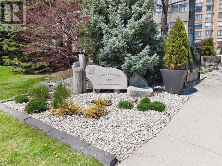 Property Photo:  2511 Lakeshore Road West 719  ON L6L 6L9 
