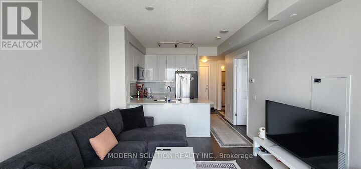Property Photo:  50 Thomas Riley Road 1706  ON M9B 0C5 