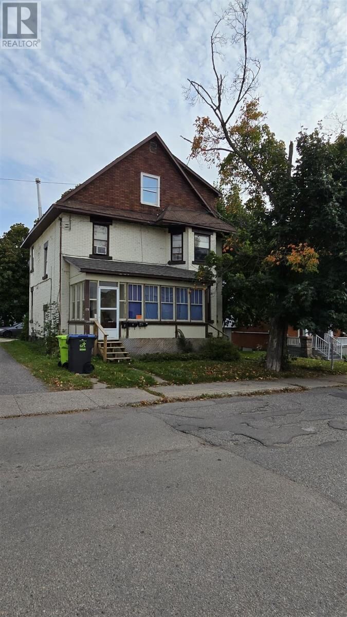 Property Photo:  178 Spring St  ON P6A 3A5 