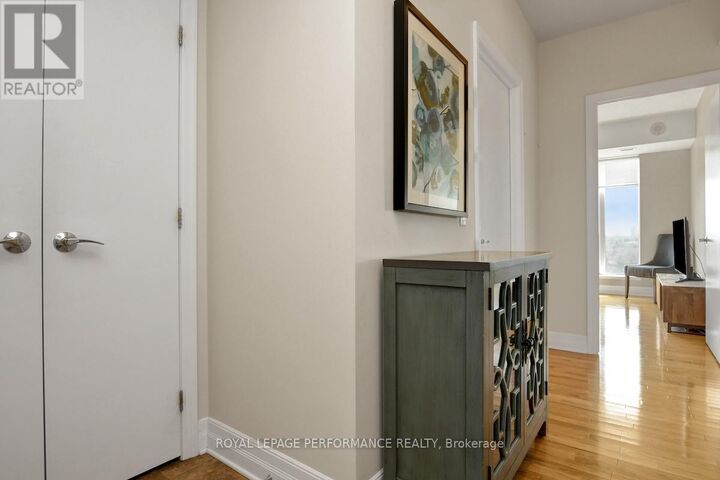 Property Photo:  75 Cleary Avenue 1101  ON K2A 1R8 