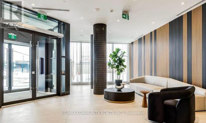 Property Photo:  2545 Simcoe Street North 222  ON L1L 0W3 