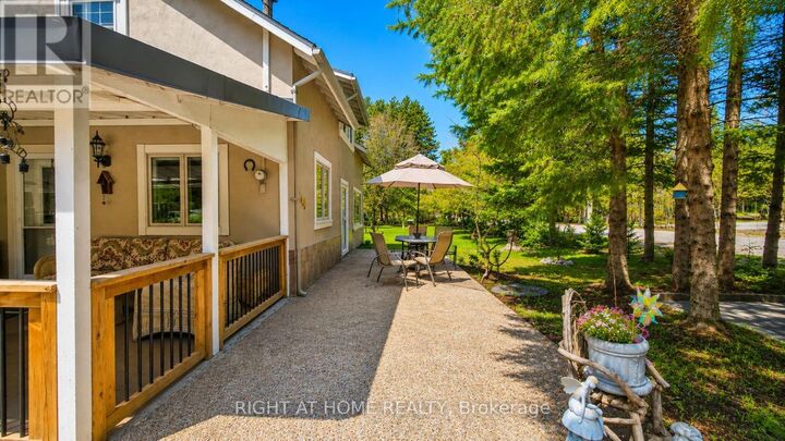 Property Photo:  640 Tiny Beaches Road North  ON L0L 2J0 