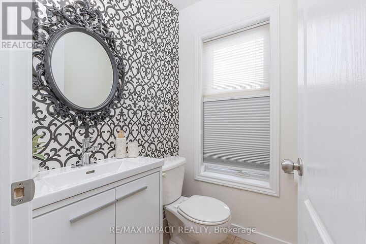 Property Photo:  141 Dodds Street  ON L1C 5N2 