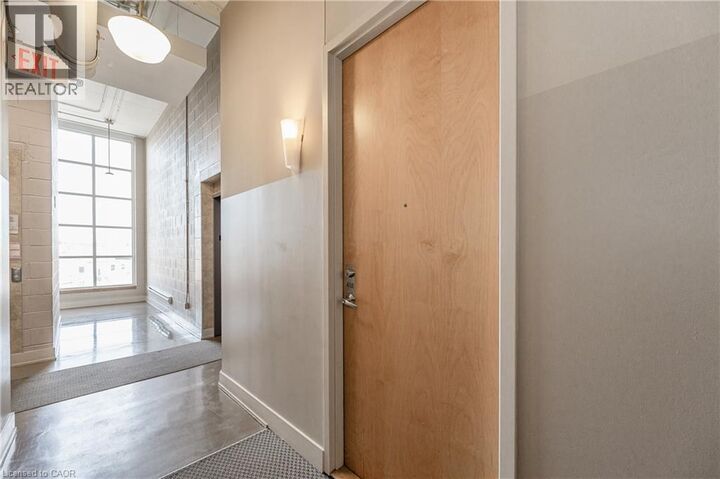 Property Photo:  404 West King Street 402  ON N2G 2L5 