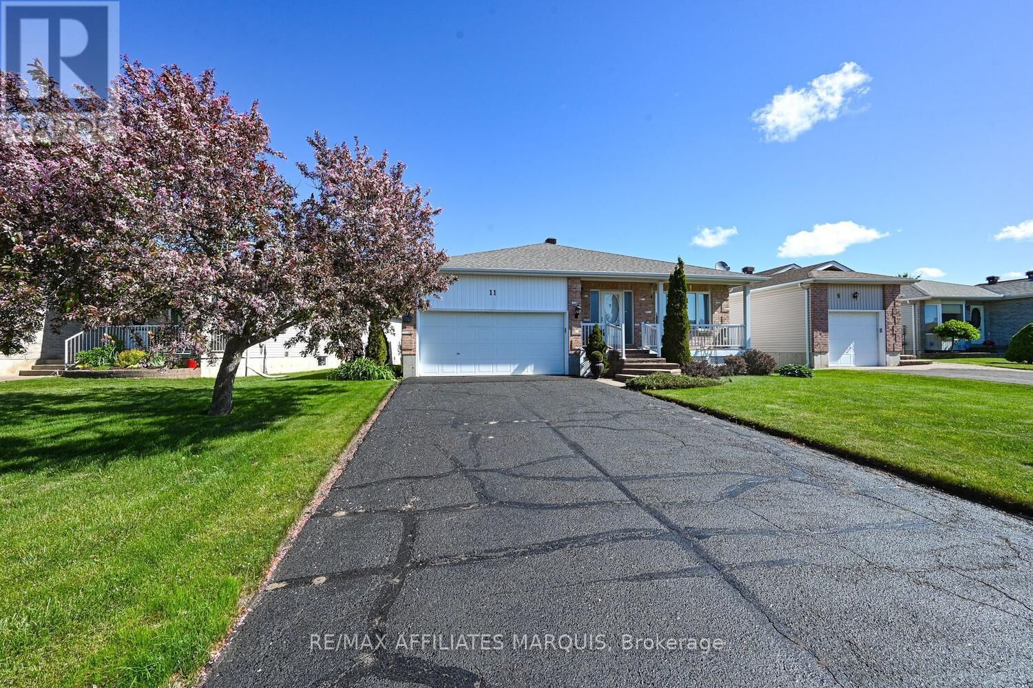 Property Photo: 11 Decaria Boulevard ON K7H 3P6