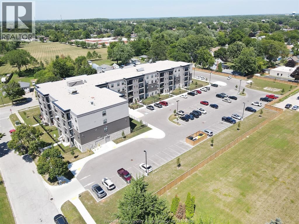 Property Photo:  207 Brock 219  ON N9V 2H3 