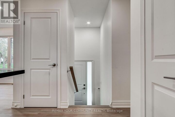 Property Photo:  18 Ironshield Crescent  ON L3T 3K7 