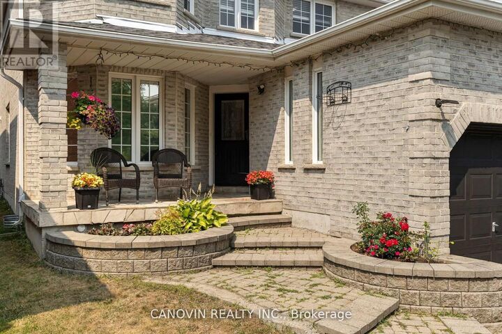Property Photo:  117 Violet Street  ON L4N 9M8 