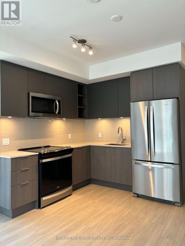 Property Photo:  50 Dunfield Avenue 917  ON M4S 0E4 