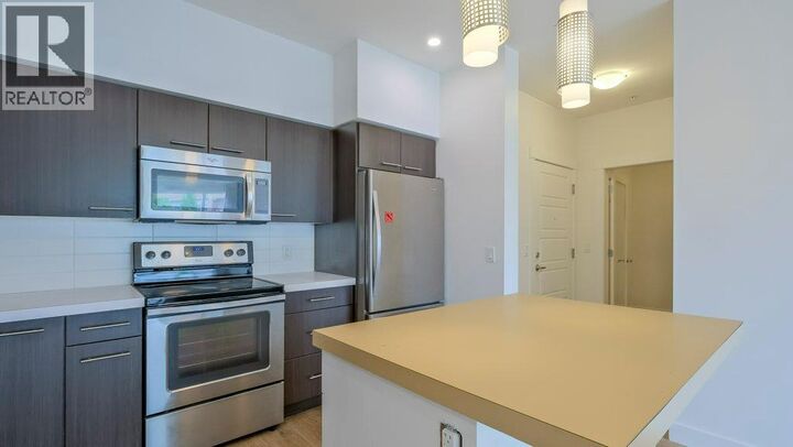 Property Photo:  985 Academy Way 101  BC V1V 3C8 