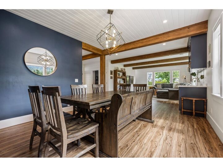 Photo de la propriété: 42383 Sinclair Road BC V2R 4N8