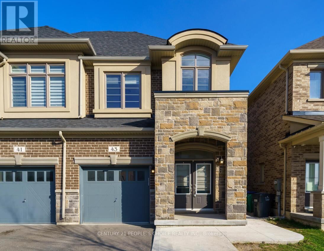 Property Photo: 43 Quinton Ridge ON L6Y 6J4